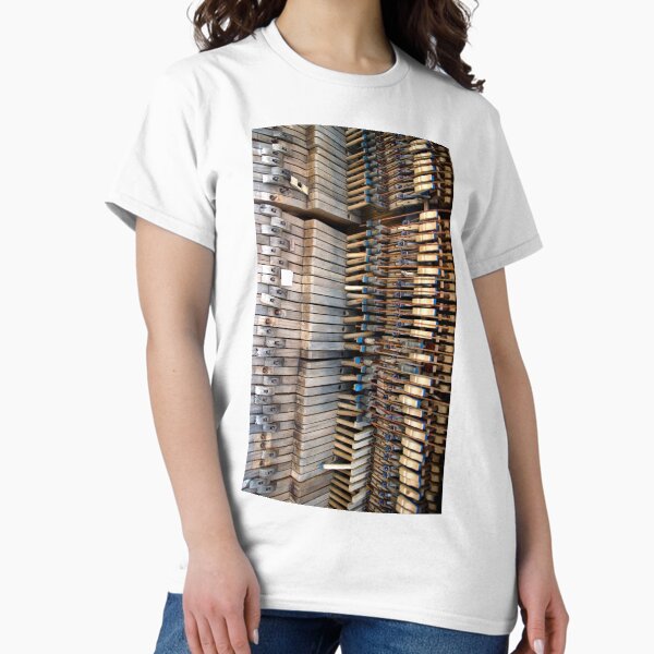 Vibration - Magpie Springs - Adelaide Hills Wine Region - Fleurieu Peninsula - South Australia Classic T-Shirt