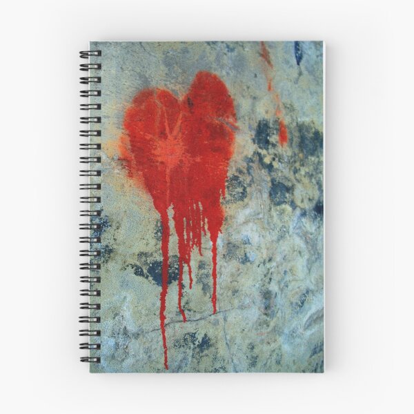 Artikelvorschau, Bleeding Heart entworfen und verkauft von Regina Chayer.