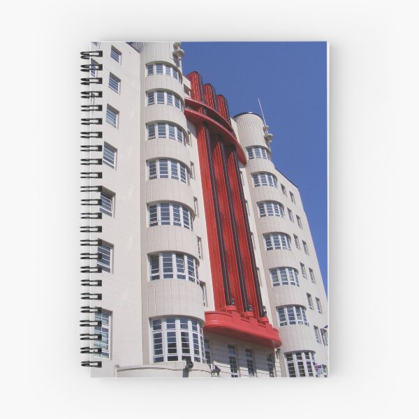 Aperçu de l'œuvre Beresford Hotel créée et vendue par Matthew Colvin de Valle.
