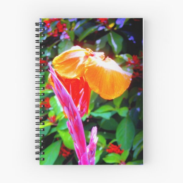 Artikelvorschau, Flower spike and bloom entworfen und verkauft von B. Randi Bailey.