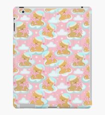 Cute Sleeping Bear iPad-Hülle & Klebefolie