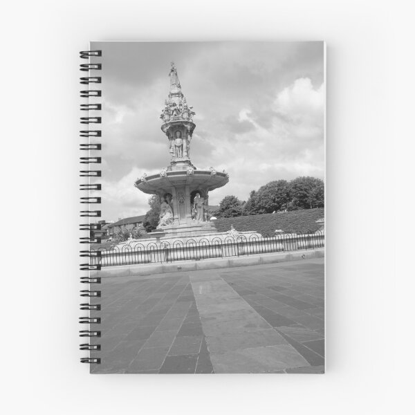 Artikelvorschau, The Fontaine entworfen und verkauft von Katherine Maguire.