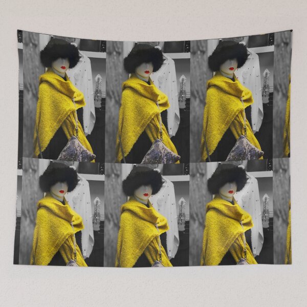 Aperçu de l'œuvre Mannequin en jaune créée et vendue par Graham Geldard Photography.