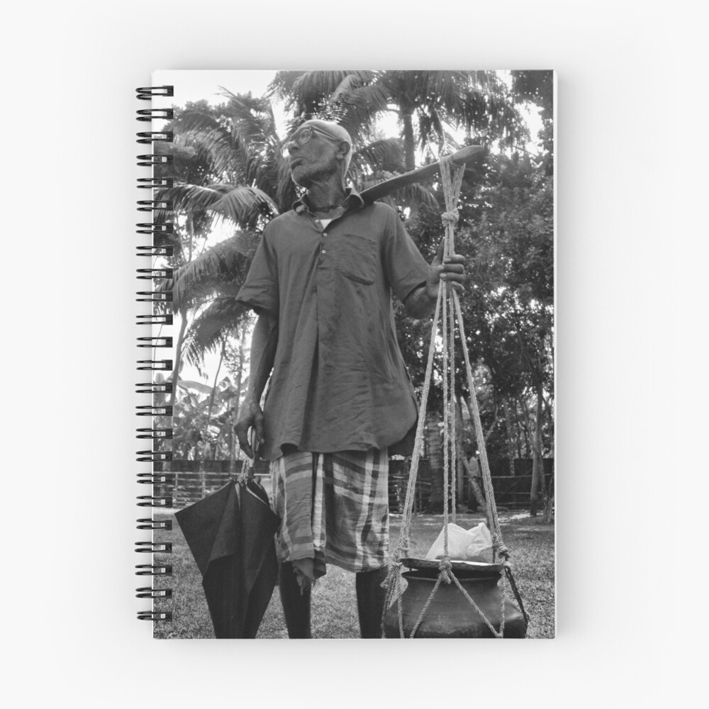 Vista previa del artículo con la obra «Cuaderno de espiral», diseñado y vendido por reactdevelopers.