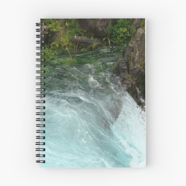 Artikelvorschau, aqua falls entworfen und verkauft von Pamela Bray.