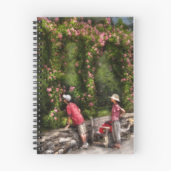 Artikelvorschau, Smelling the Roses entworfen und verkauft von Mike Savad Photography.