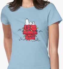 Peanuts Snoopy Christmas Women's Fitted T-Shirt