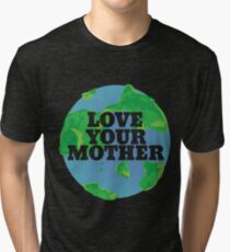 Camiseta de tejido mixto Ame su día de la tierra de MADRE