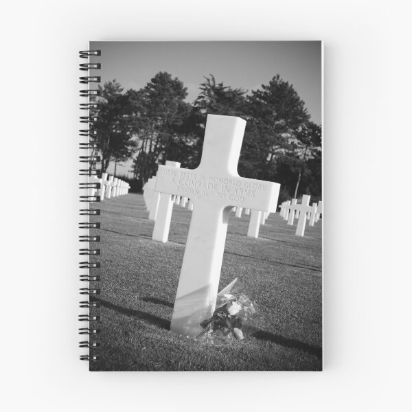 Artikelvorschau, Tombstone in Omaha Beach War Cemetery (Normandy, France) entworfen und verkauft von Arnaud Lebret.