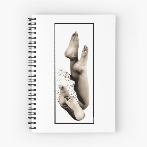 Aperçu de l'œuvre Mignons petits pieds créée et vendue par MarkYoung.
