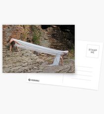 Le cri Postcards