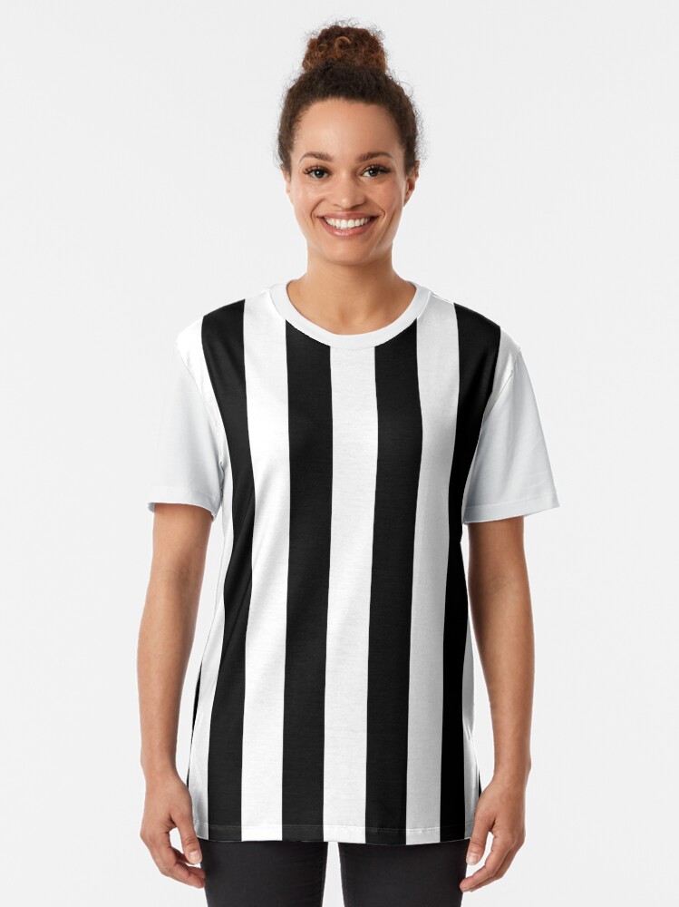 Rayas verticales blancas y negras | Camiseta gráfica