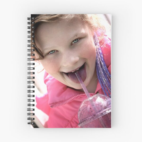 Artikelvorschau, Purple Passion entworfen und verkauft von Karen Scrimes.