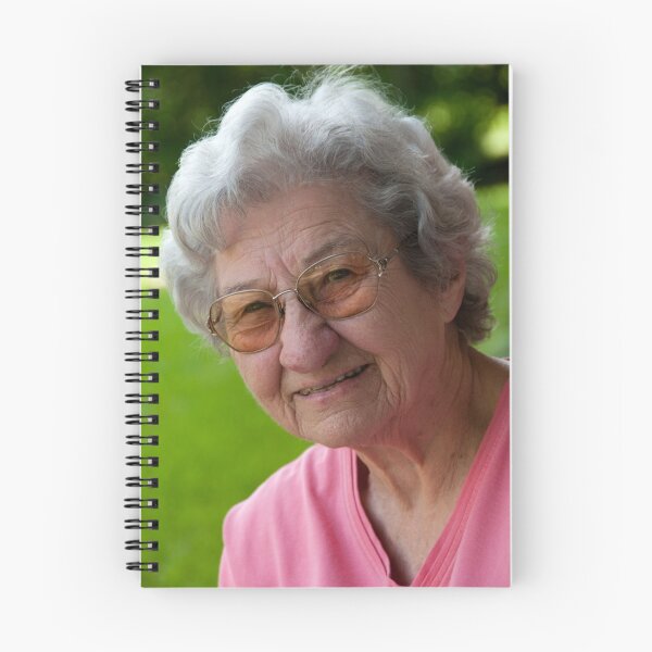 Artikelvorschau, Real People: Mrs. L entworfen und verkauft von Bonnie T. Barry.
