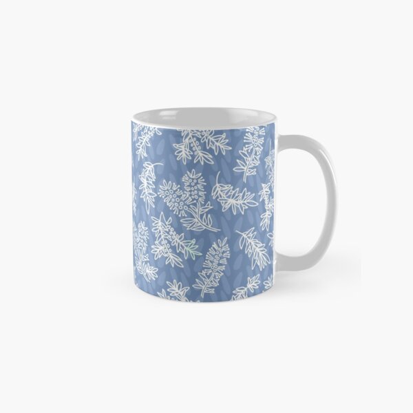 Blue and white chintz look pattern with aussie bottlebrush Classic Mug