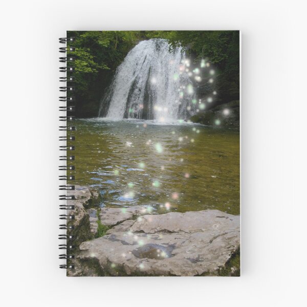 Aperçu de l'œuvre Faries at Janets Foss créée et vendue par Allenart_UK.