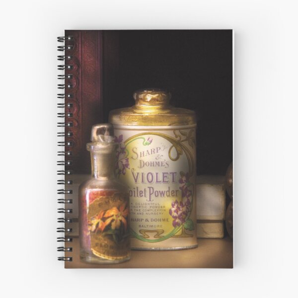 Artikelvorschau, Barber - Sharp & Dohme's Violet Toilet Powder entworfen und verkauft von Mike Savad Photography.