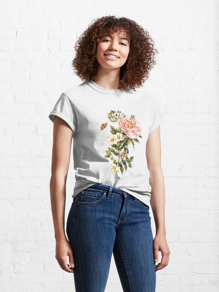 Disover Watercolor vintage floral motifs Classic T-Shirt