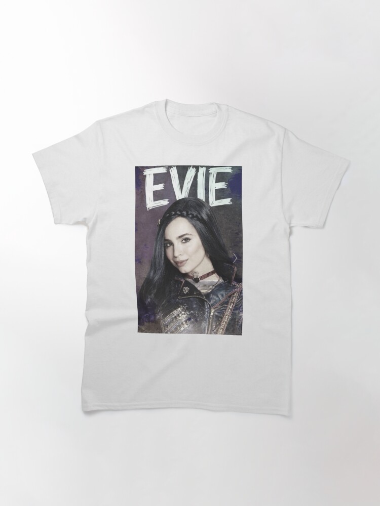 Imagen 3 de 7, Camiseta clásica con la obra Sofia carson, diseñada y vendida por debnamcarson.