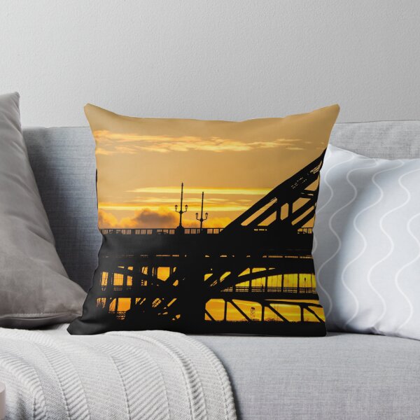 Tyne Bridge Sunset Throw Pillow