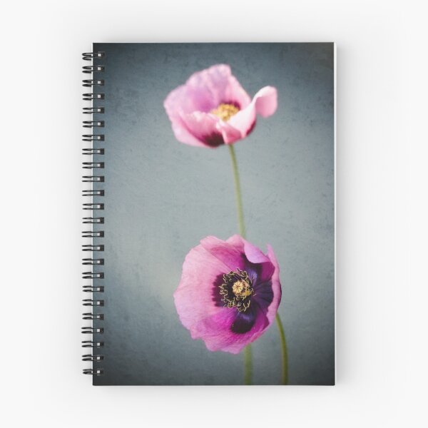 Artikelvorschau, Purple Poppies entworfen und verkauft von Louise Docker.