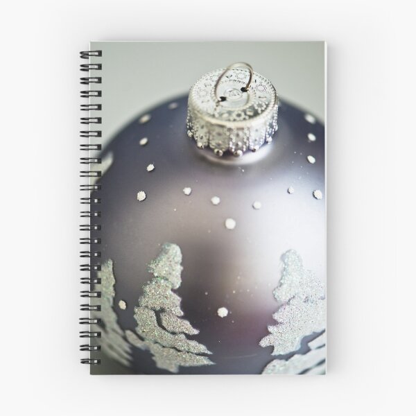 Artikelvorschau, Silver Tree Bauble entworfen und verkauft von Extraordinary Light.