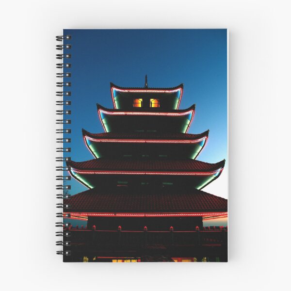 Artikelvorschau, The Pagoda by Night entworfen und verkauft von Lisa Law.