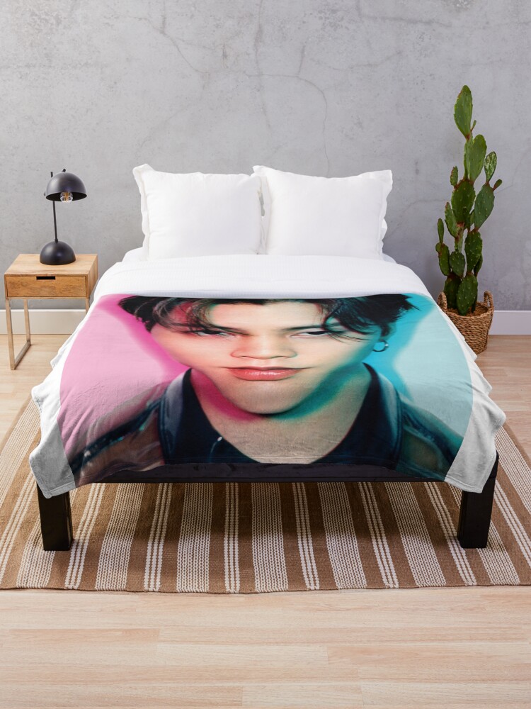 customize your own blanket for cheap