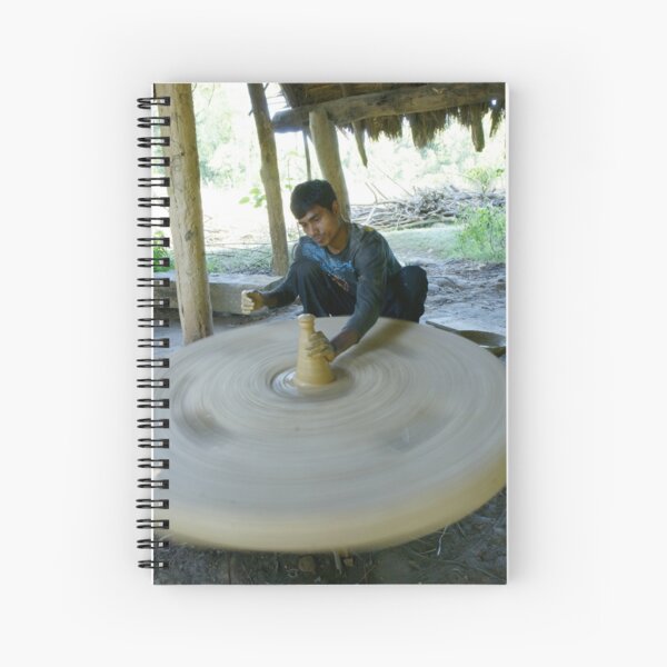 Nepalese potter in Bardia Cahier à spirale