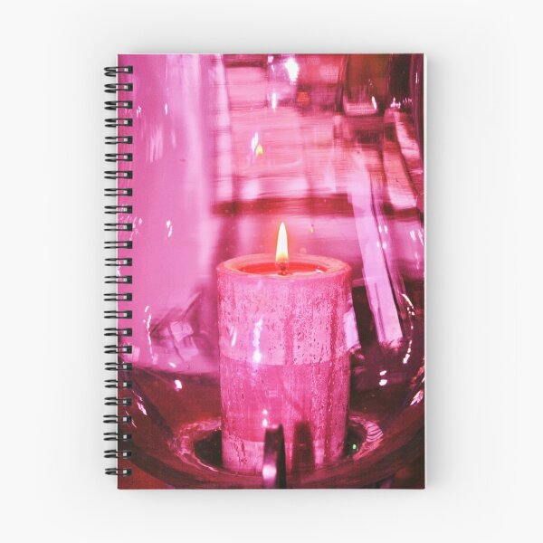 Aperçu de l'œuvre Bougie rose - Manipulation de photos créée et vendue par HeidiForeman.