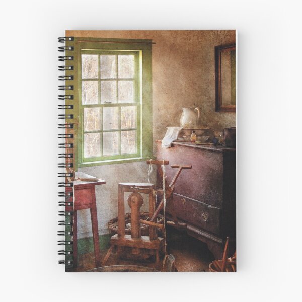 Artikelvorschau, Weaving - In the weavers cottage entworfen und verkauft von Mike Savad Photography.
