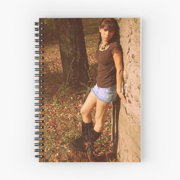 Aperçu de l'œuvre Model Maria créée et vendue par picsbysamm.