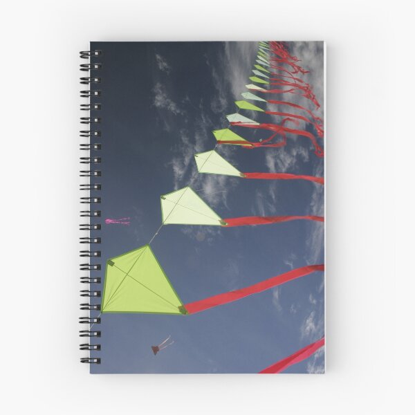 Artikelvorschau, Go and fly a lot of kites entworfen und verkauft von evenflow.