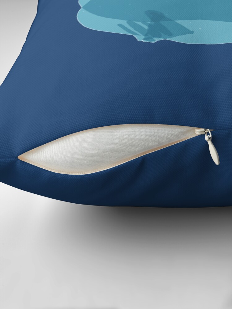 Imagen 2 de 4, Cojín con la obra Dibujo de peces | Pez bebe | Covo Studio, diseñada y vendida por CovoStudio.
