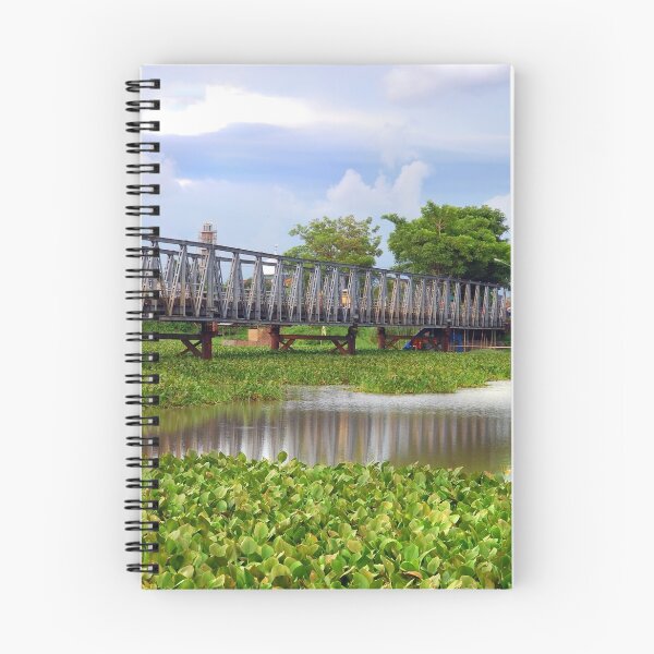 Artikelvorschau, Bridge On The River......... entworfen und verkauft von Charuhas Images.