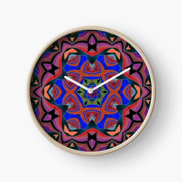 Inverted Colors and Bows Fall Into Winter Design at Green Bee Mee Clock