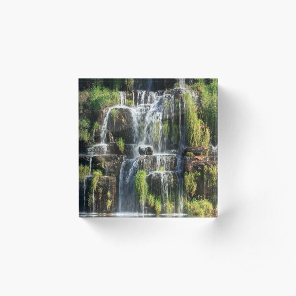 King's Cascade Acrylic Block