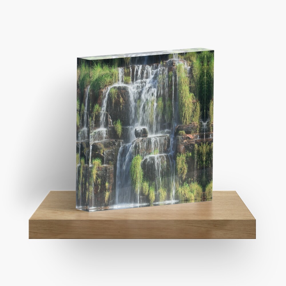 King's Cascade Acrylic Block
