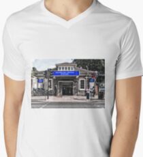 Hounslow Central Tube Station Men's V-Neck T-Shirt