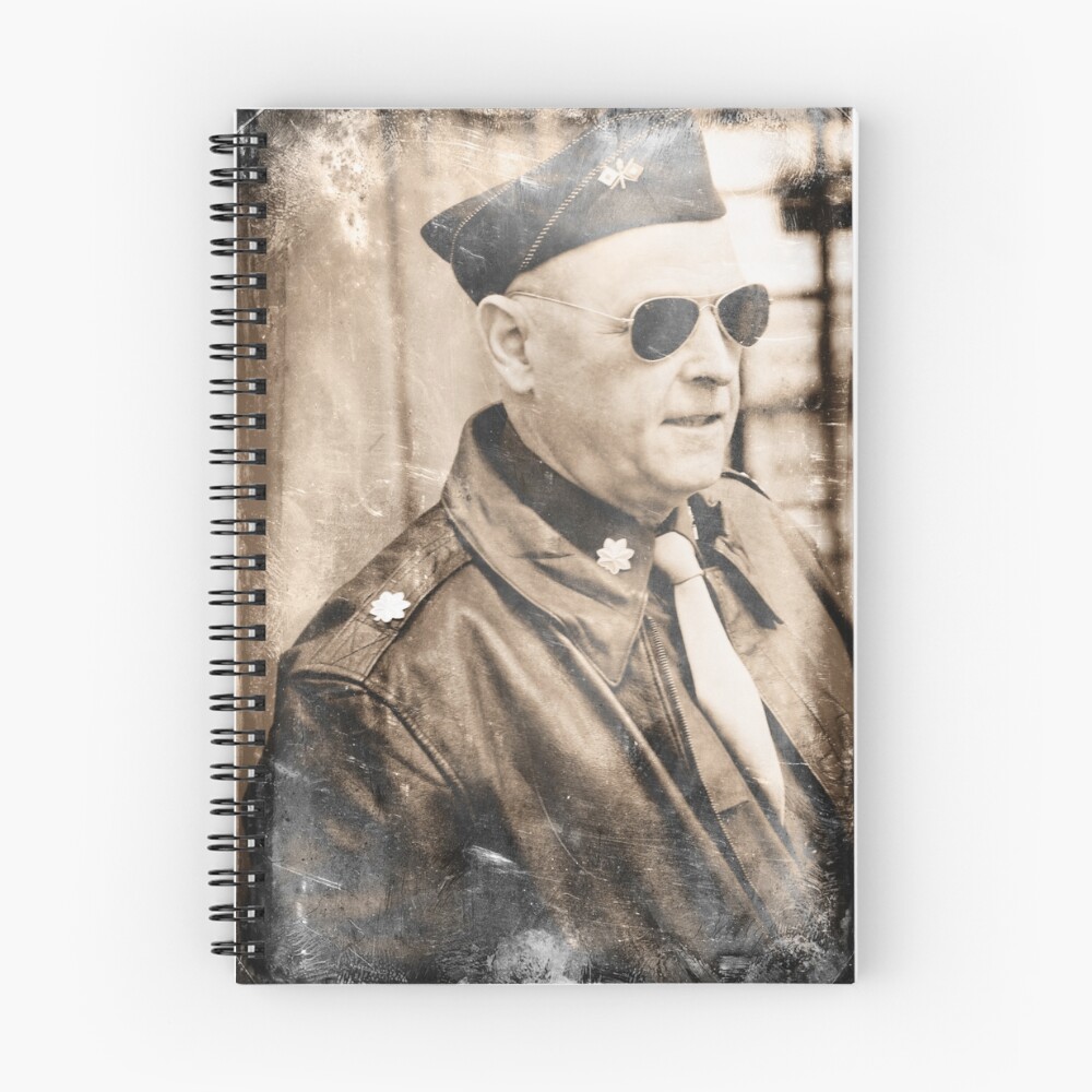 Vista previa del artículo con la obra «Cuaderno de espiral», diseñado y vendido por ROGUEstudio.