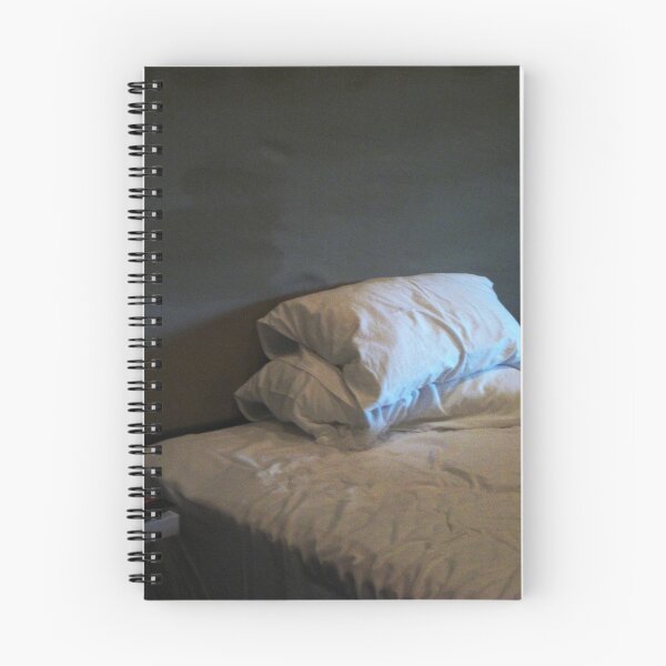 Aperçu de l'œuvre Stacked pillows créée et vendue par Jodi Fleming.