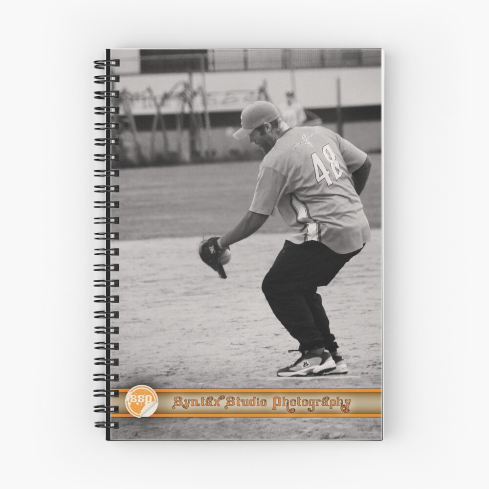 Vista previa del artículo con la obra «Cuaderno de espiral», diseñado y vendido por SyntaxStudio.