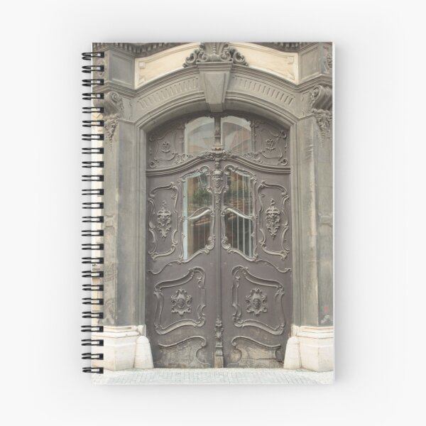 Aperçu de l'œuvre Dveře Starého Města (Door of Old Town Prague) créée et vendue par MagicMuppetMan.
