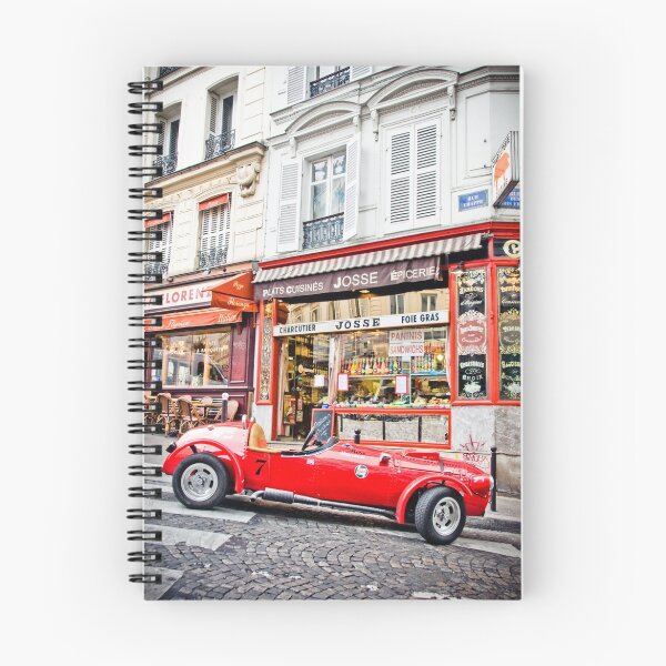 Aperçu de l'œuvre Red Vintage Race Car in Montmarte créée et vendue par John Englezos.