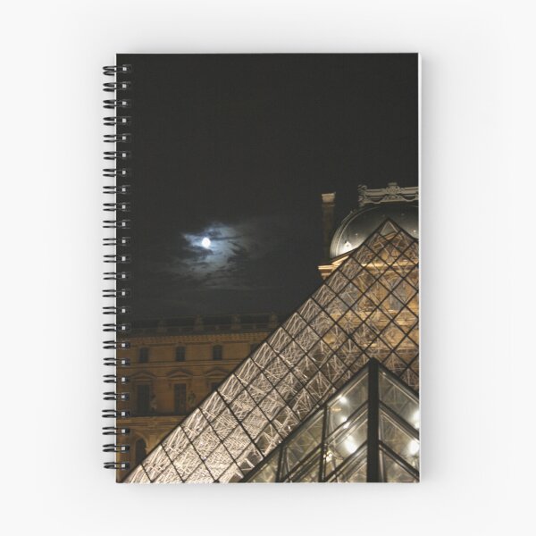 Artikelvorschau, Night at the Louvre I entworfen und verkauft von Virginia Kelser Jones.