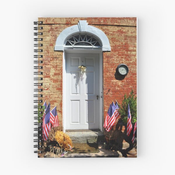 Artikelvorschau, Doors of Wickford Rhode Island  entworfen und verkauft von Shelby  Stalnaker Bortone.