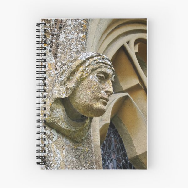 Aperçu de l'œuvre Carved head, Adlestrop Church, Gloucestershire, UK créée et vendue par buttonpresser.