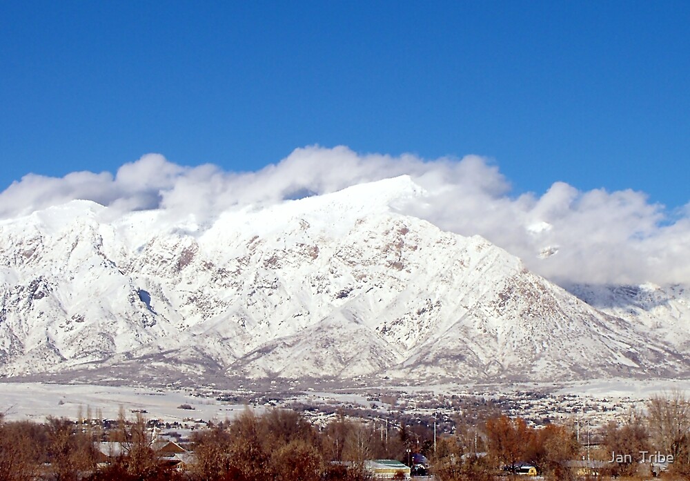 snow-on-ben-lomond-peak-by-jan-tribe-redbubble