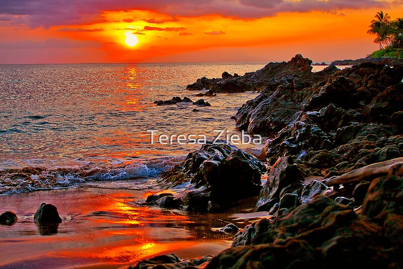 "Sunset on Maui, Hawaii" by Teresa Zieba | Redbubble