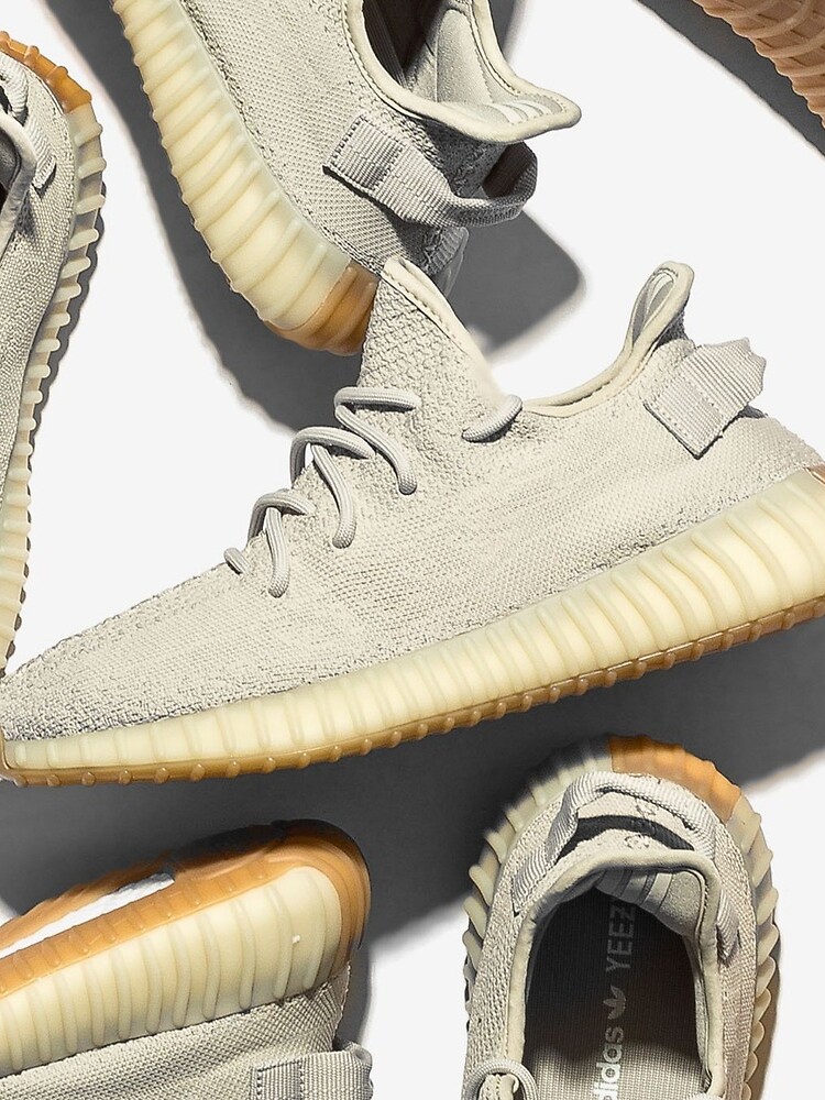 Mini hot sale yeezy boost